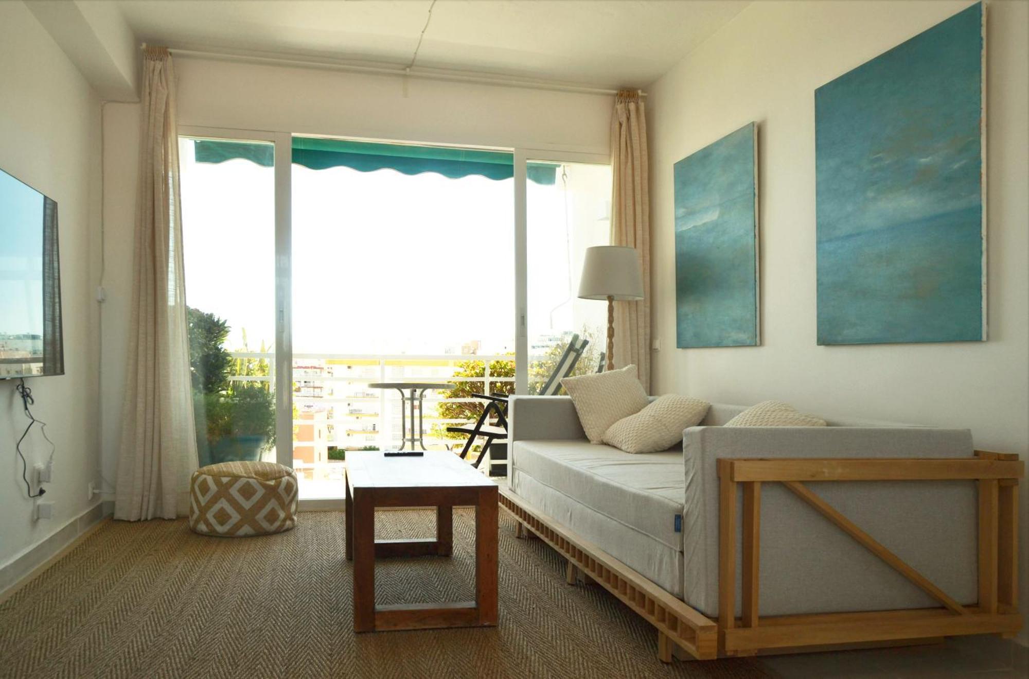 Light-Filled Apartment With Sea Views Torremolinos Dış mekan fotoğraf