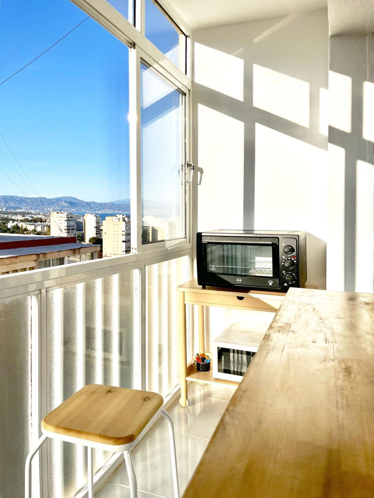 Light-Filled Apartment With Sea Views Torremolinos Dış mekan fotoğraf